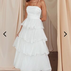 NEW Selfie Leslie Elegant Strapless White Tiered Dress